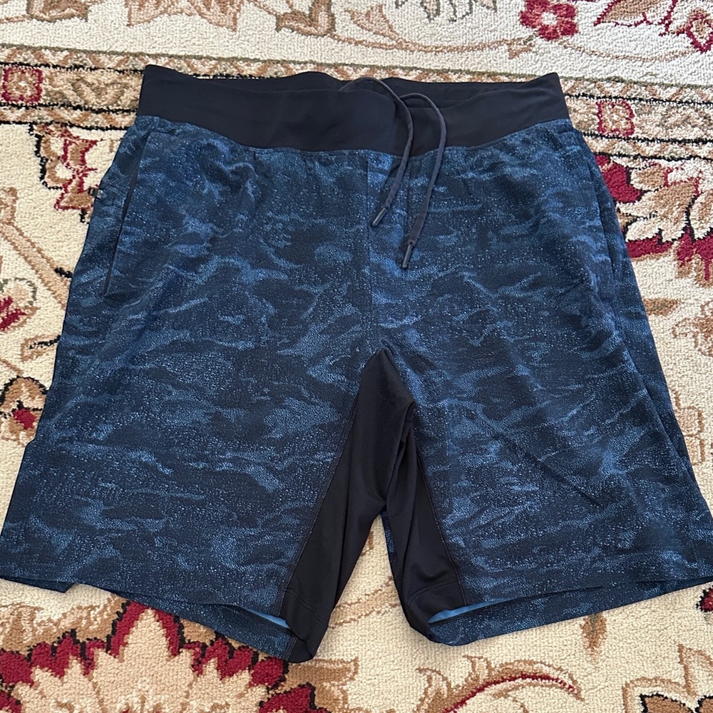 Lululemon Zeroed In Shorts